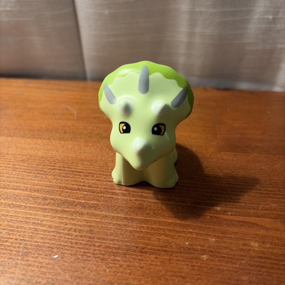 LEGO‎ Duplo: Baby Triceratops Dinosaur Figure (Ages 3+)